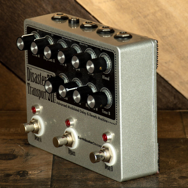 Earthquaker Disaster Transport SR Advanced Modulated Delay And Reverb Machine - Used