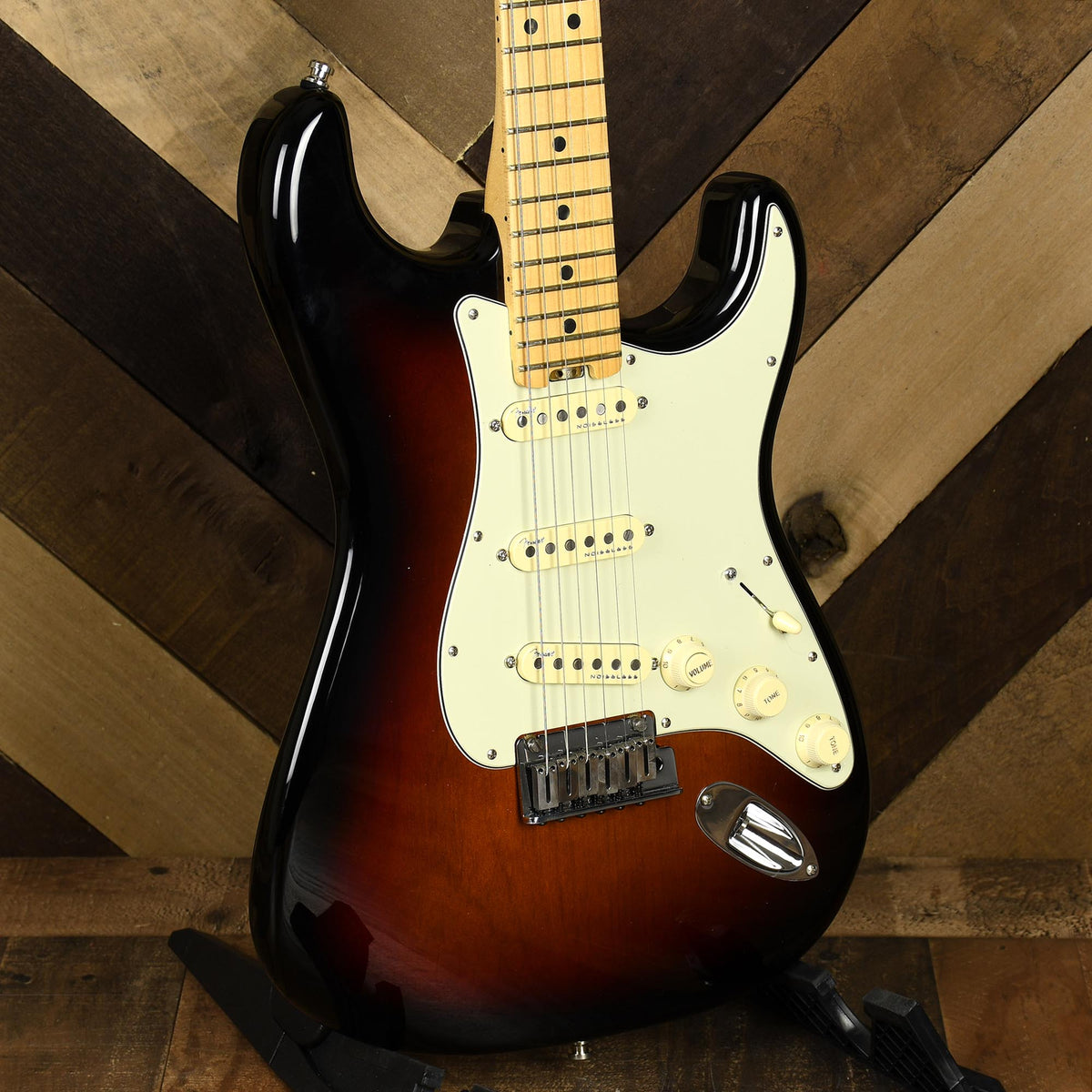 Fender American Elite Stratocaster 3TSB Maple Neck With OHSC - Used