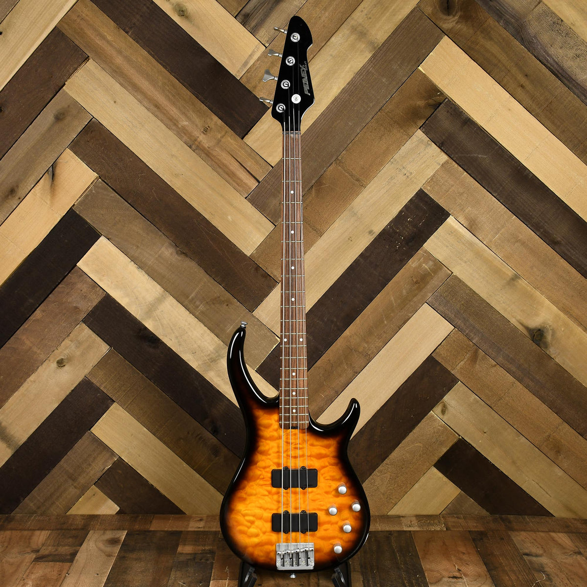 Peavey Fury IV Bass With OHSC - Used