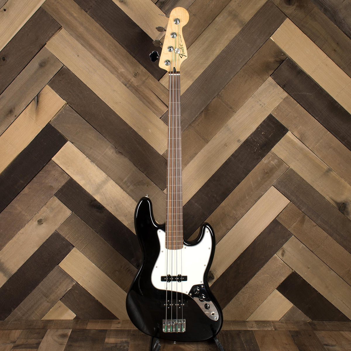 Fender 2017 Fretless Standard Jazz Bass - Black - Used