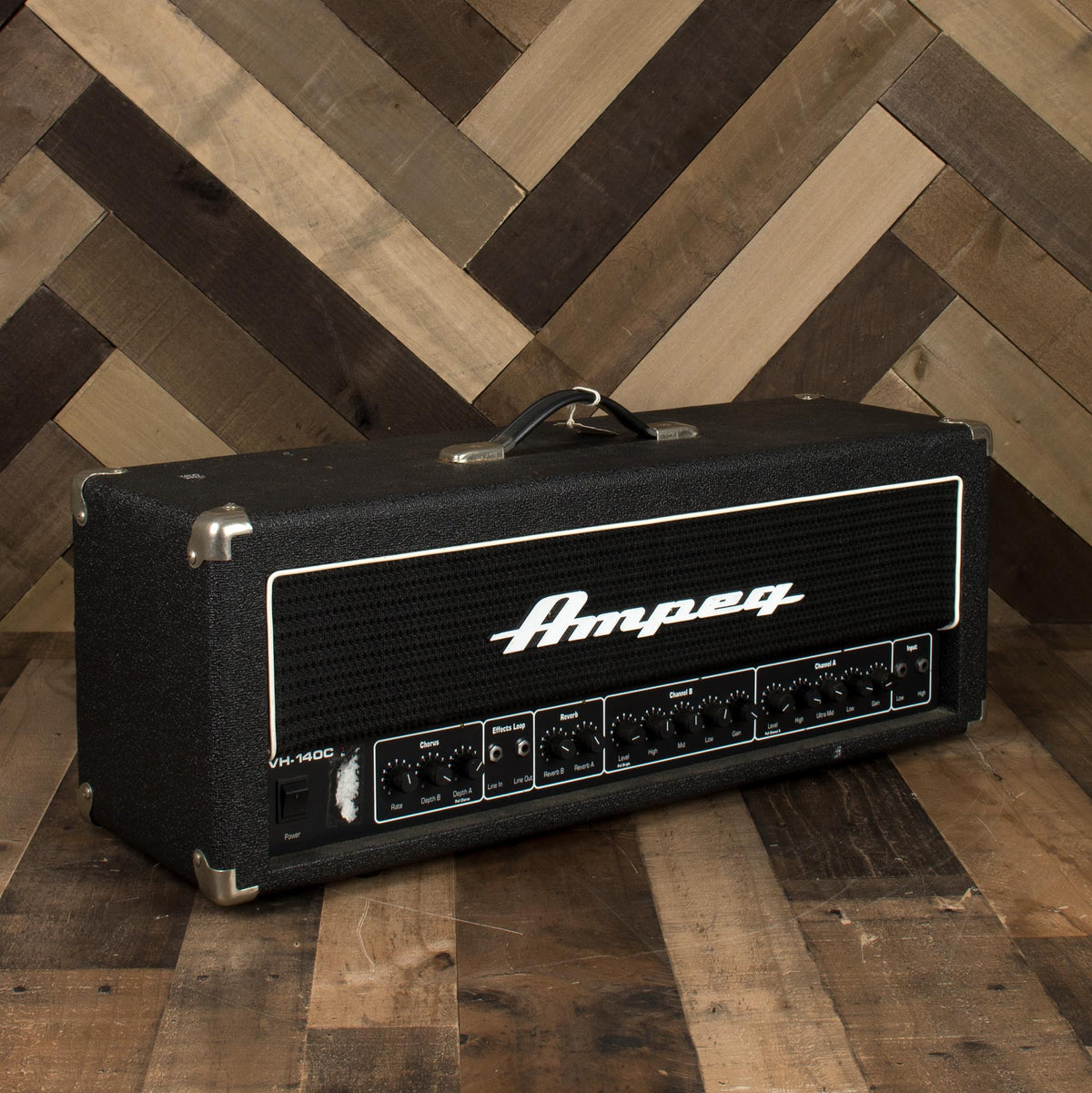 Ampeg VH140C Head - Used