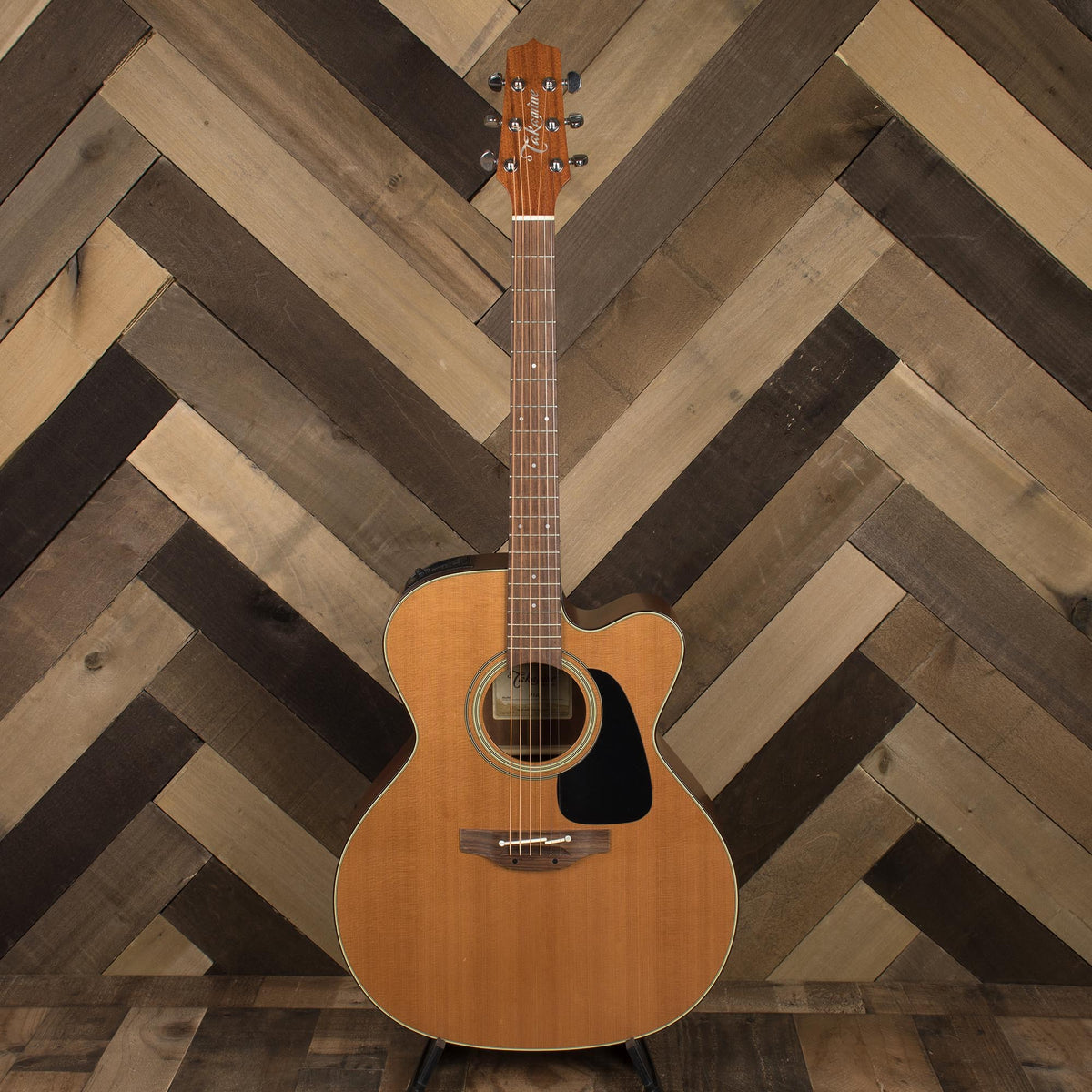 Takamine P1JC Pro Jumbo With OHSC - Used