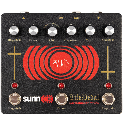 distortion pedal with boost Earthquaker Sunn O))) Life Pedal V3 Octave Distortion and Booster Effe