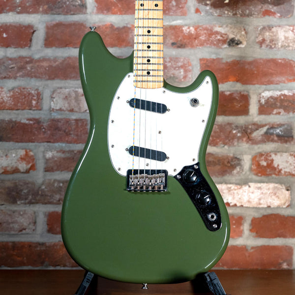2016 Fender Mustang エレキギター オリーブグリーン 2016 Fender Mustang エレキギター オリーブグリーン - メルカリ
