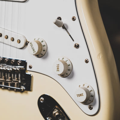 Fender 2008 Standard Stratocaster, Olympic White - Used