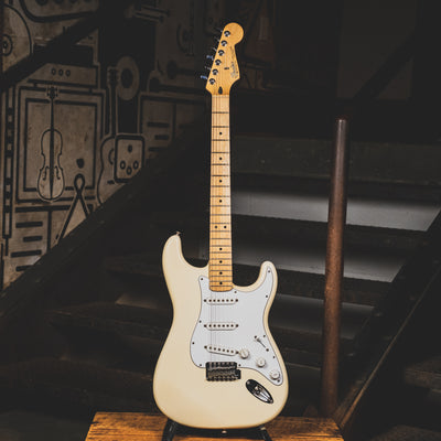 Fender 2008 Standard Stratocaster, Olympic White - Used