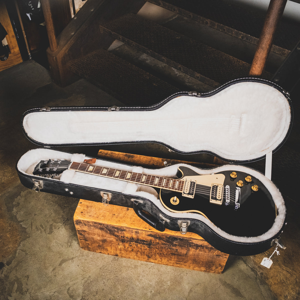 Gibson 2011 Les Paul Traditional Ebony With OHSC - Used
