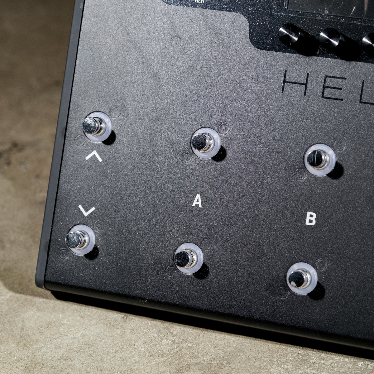 Line 6 Helix LT Guitar Processor - Used