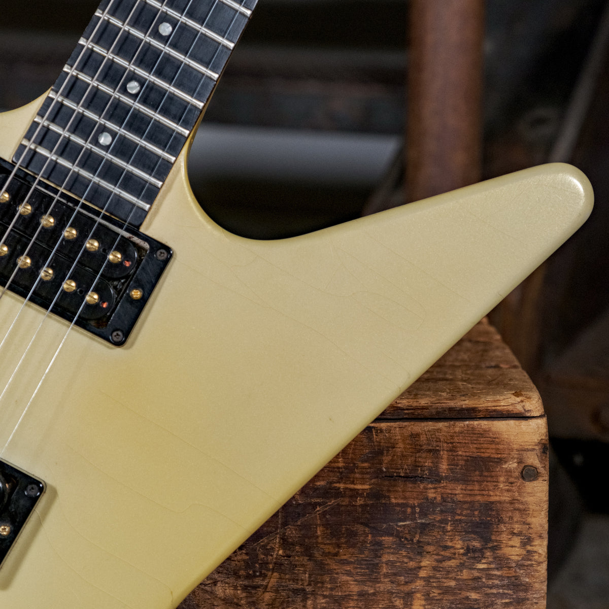 Gibson Custom 1985 Explorer White With Hard Case - Used