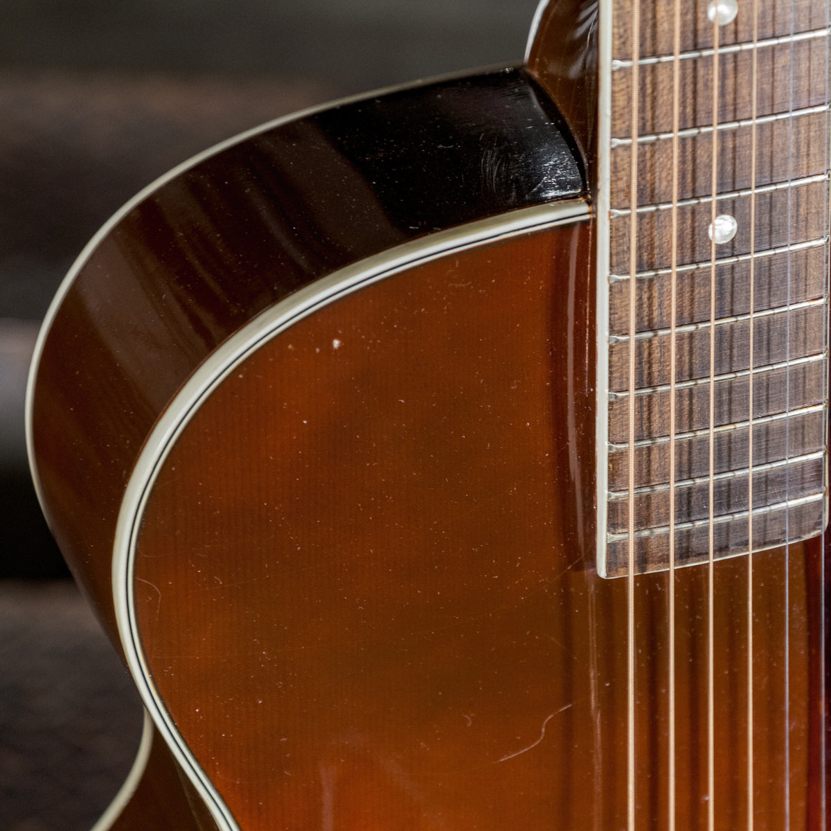 Harmony 1966 Monterey Two Tone Sunburst With OHSC - Used