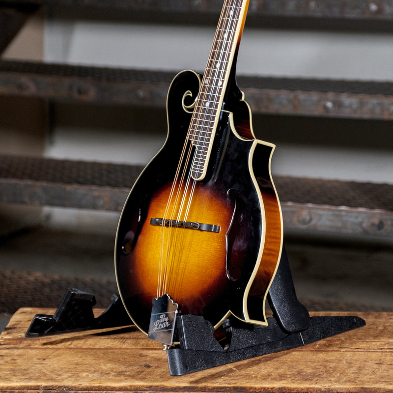 The Loar LM 520VS 3 Tone Sunburst With Hard Case - Used