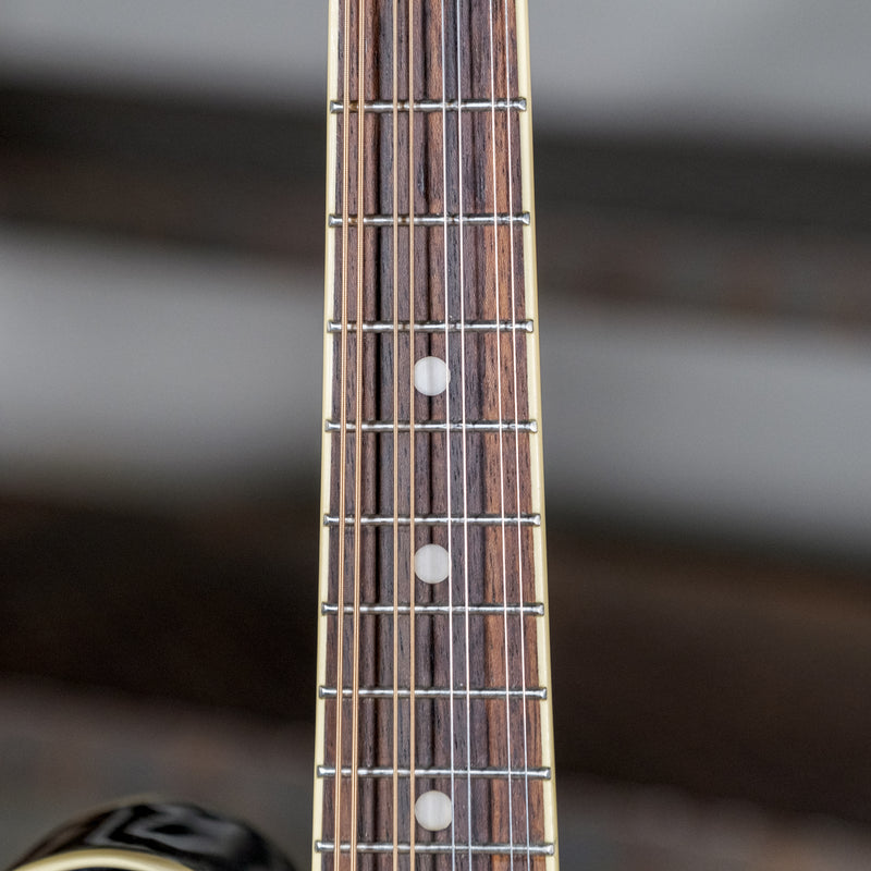 The Loar LM 520VS 3 Tone Sunburst With Hard Case - Used