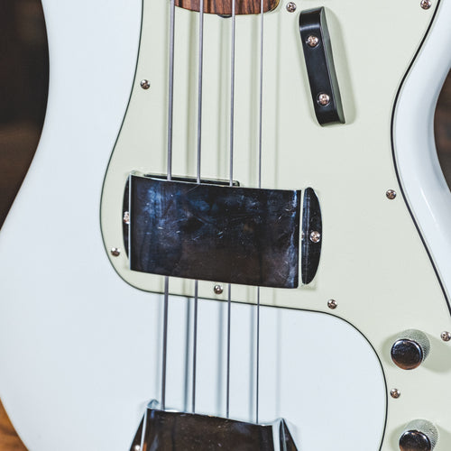 Fender American Vintage Reissue '63 Precision Bass, Sonic Blue With OHSC - Used