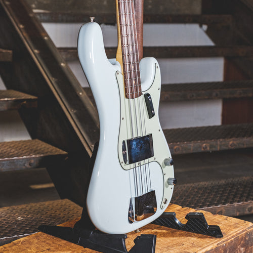 Fender American Vintage Reissue '63 Precision Bass, Sonic Blue With OHSC - Used