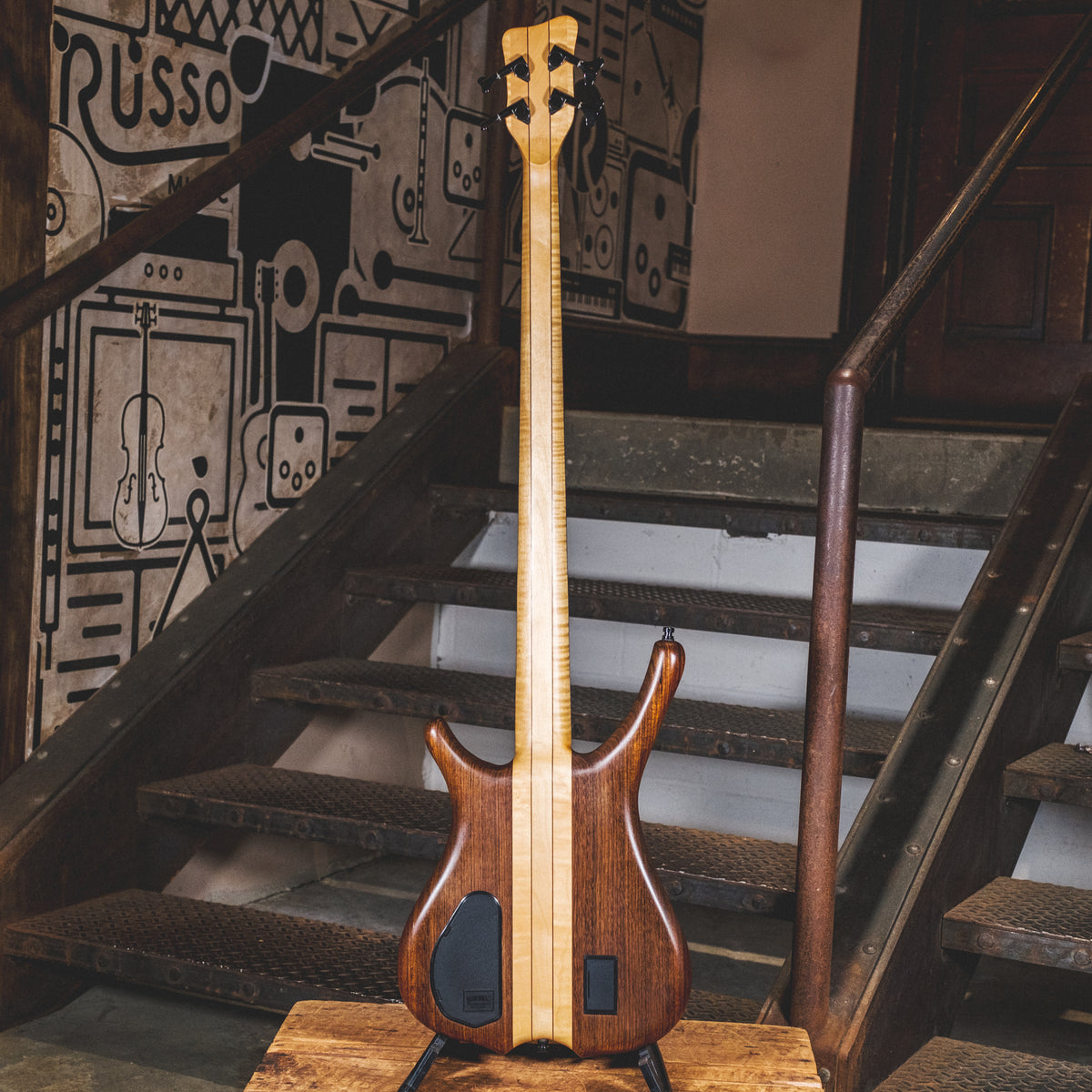 Warwick 2008 Infinity F-Hole Fretless Flamed Maple With Gig Bag - Used