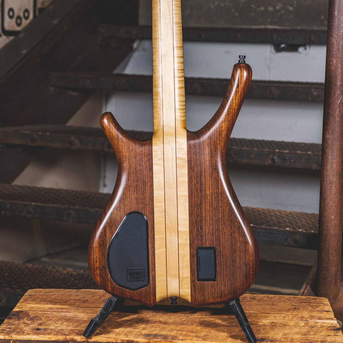 Warwick 2008 Infinity F-Hole Fretless Flamed Maple With Gig Bag - Used