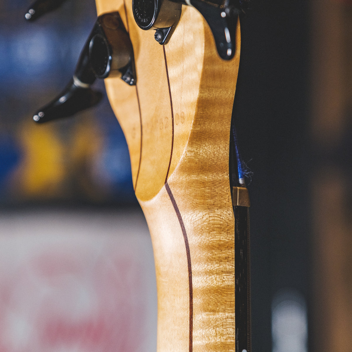 Warwick 2008 Infinity F-Hole Fretless Flamed Maple With Gig Bag - Used