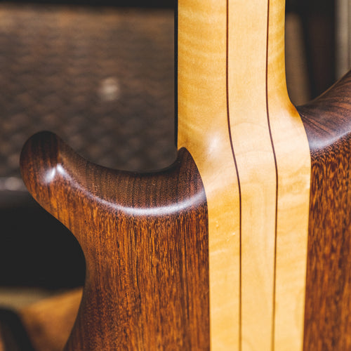 Warwick 2008 Infinity F-Hole Fretless Flamed Maple With Gig Bag - Used