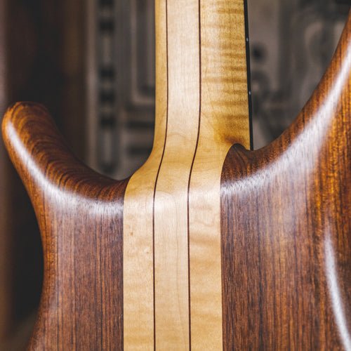 Warwick 2008 Infinity F-Hole Fretless Flamed Maple With Gig Bag - Used