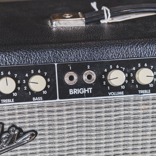 Fender 2010 Custom Vibrolux Reverb - Used