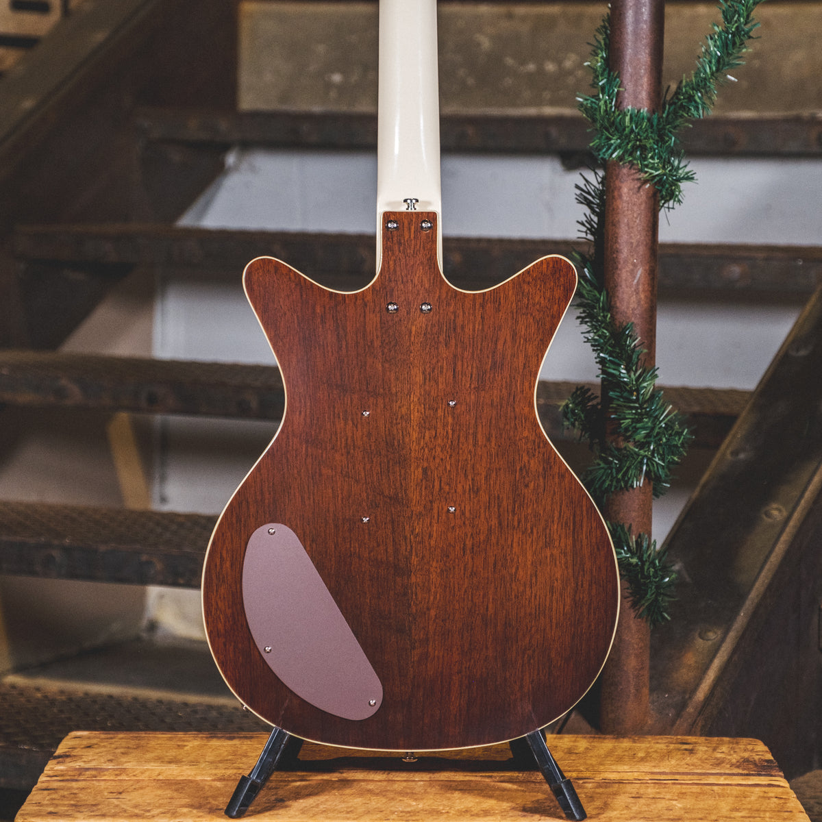 Danelectro D59 Divine Dark Walnut With Gig Bag - Used
