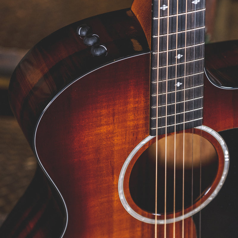 Taylor 224ce Koa Deluxe With OHSC - Used