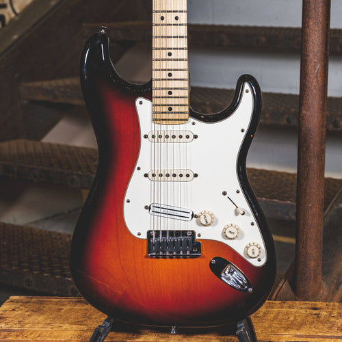 Fender American Standard Strat 2013 Used, with case | Mass