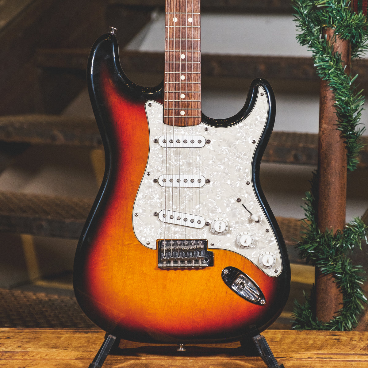 Fender 2003 Standard Stratocaster Sunburst With OGB - Used