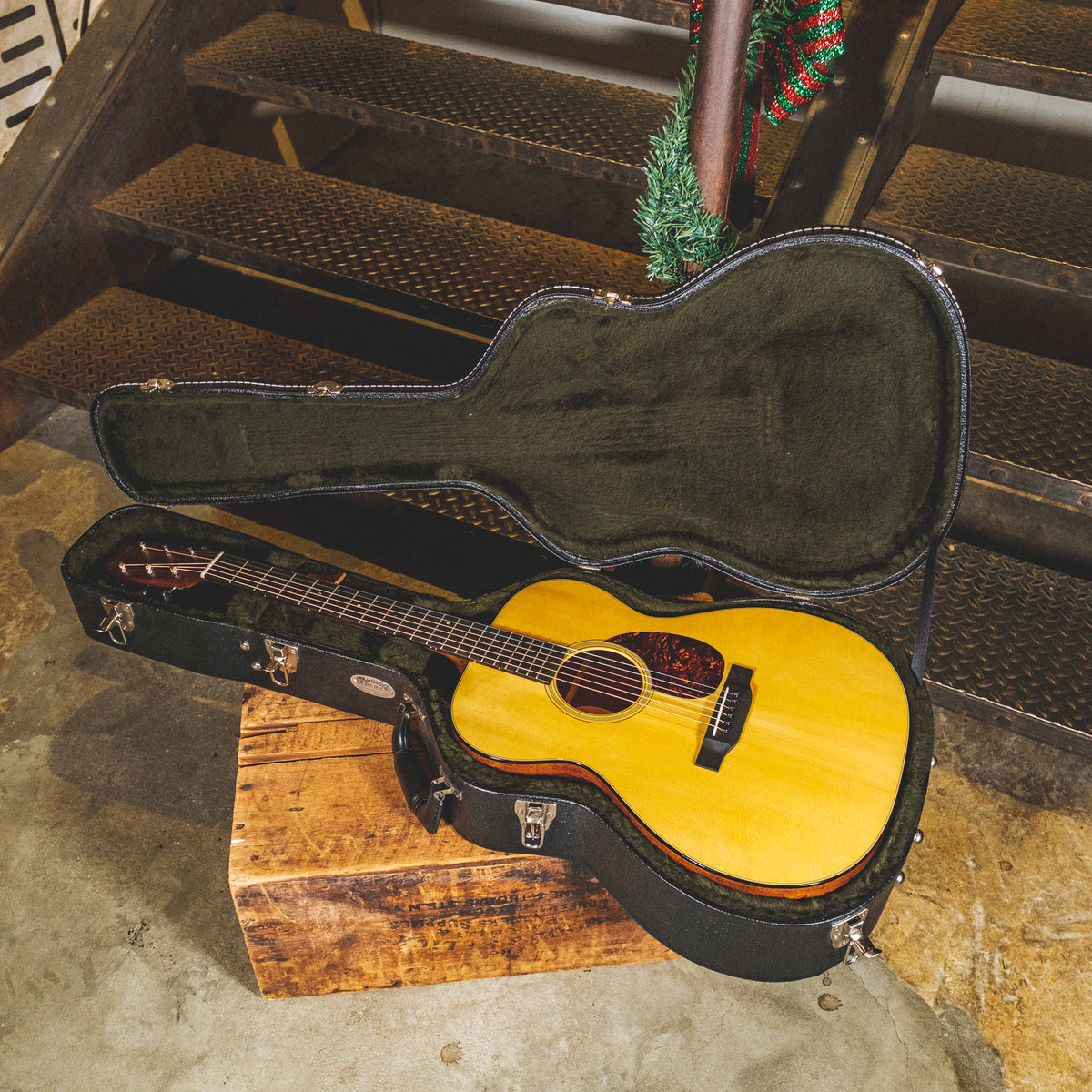Martin 2021 Custom Shop OM Sinker Mahogany VTS Adironack Spruce Top With OHSC - Used