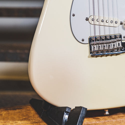 Fender 2012 American Vintage '62 Stratocaster, Olympic White With HSC - Used