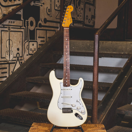 Fender 2012 American Vintage '62 Stratocaster, Olympic White With HSC - Used