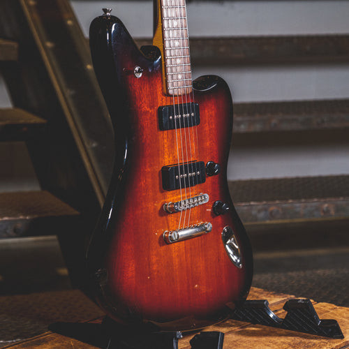 Fender 2013 Modern Player Jaguar 2-Color Chocolate Burst With Gig Bag - Used