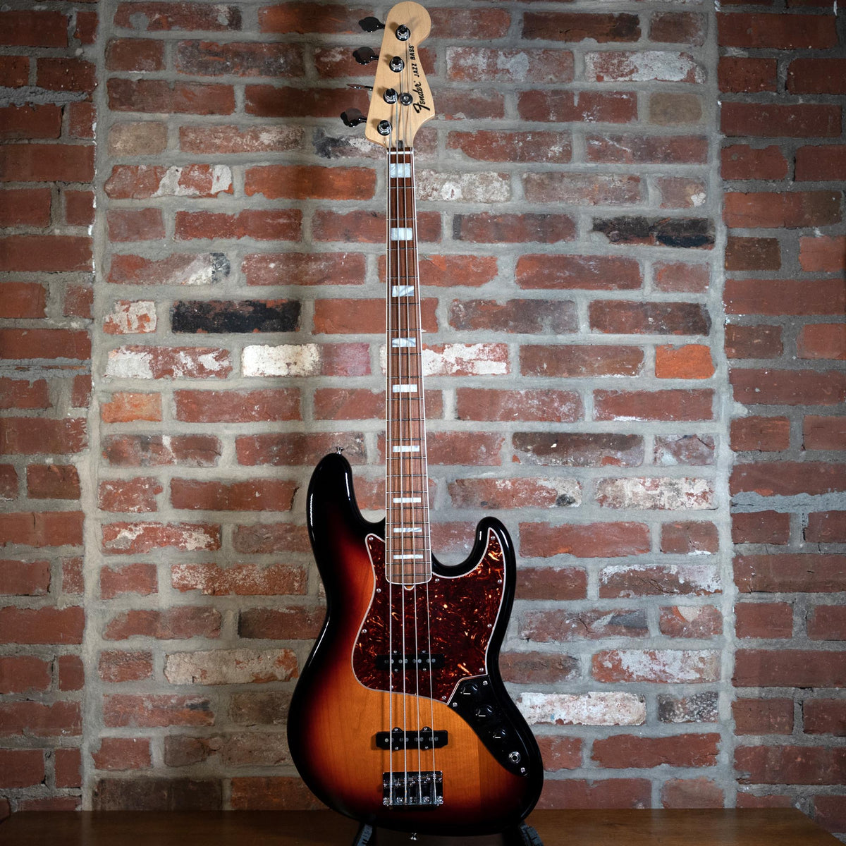 Fender 2018 '70s Jazz Bass, Sunburst With HSC - Used
