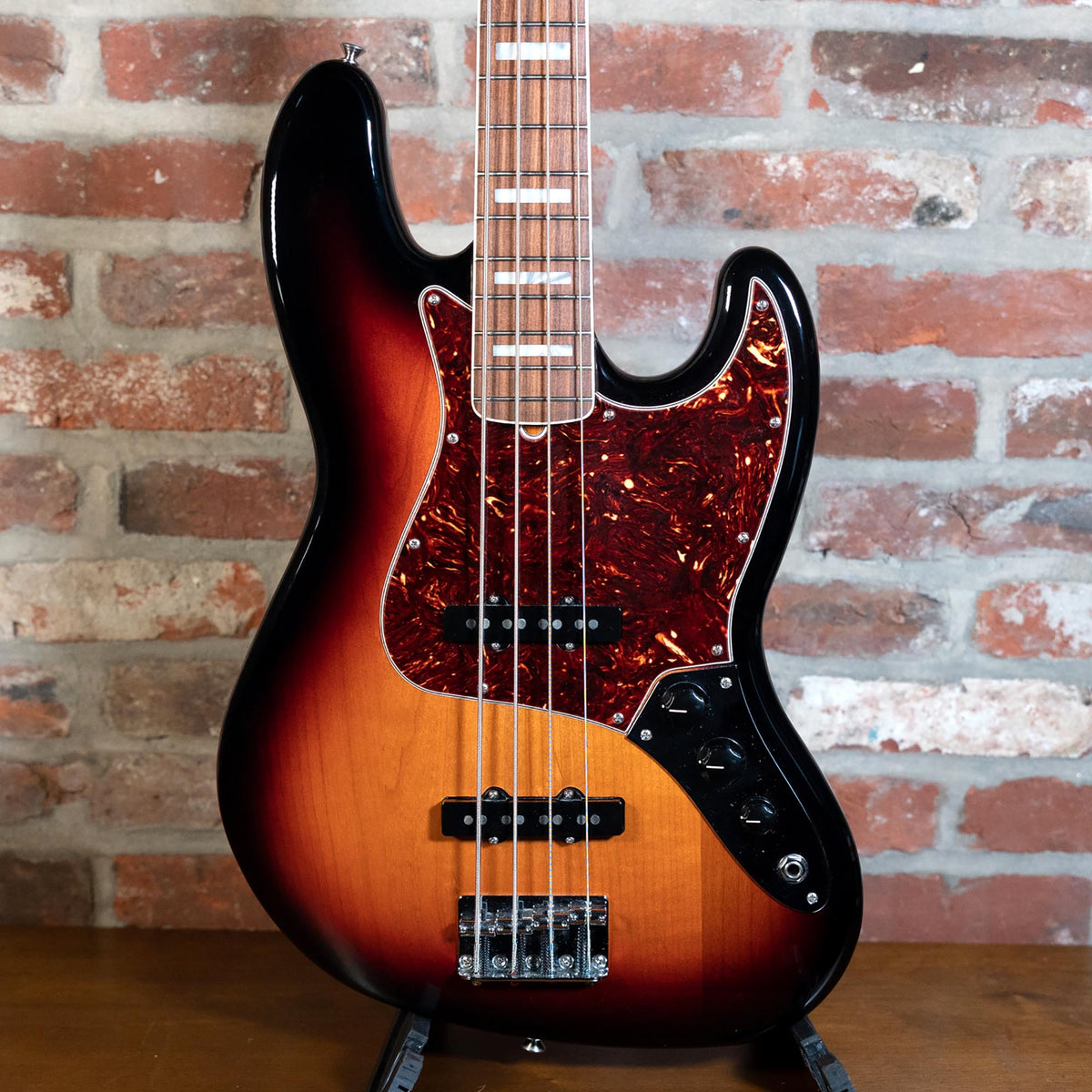 Fender 2018 '70s Jazz Bass, Sunburst With HSC - Used
