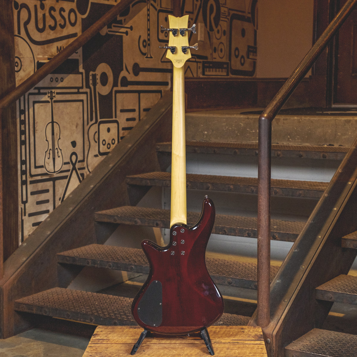 Schecter 2014 Stiletto Extreme 4 Black Cherry - Used