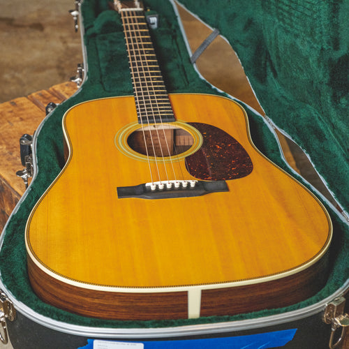 Martin 2017 HD28 Natural With OHSC - Used