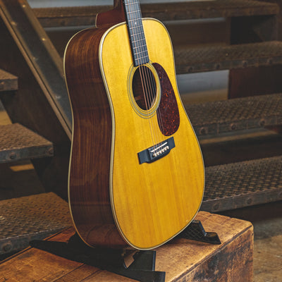 Martin 2017 HD28 Natural With OHSC - Used
