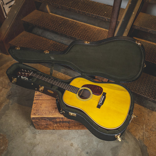 Martin Custom Shop 2021 D-28 1937 Authentic, Stage 1 Aging, OHSC – Used