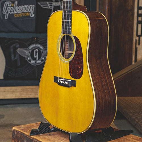 Martin Custom Shop 2021 D-28 1937 Authentic, Stage 1 Aging, OHSC – Used