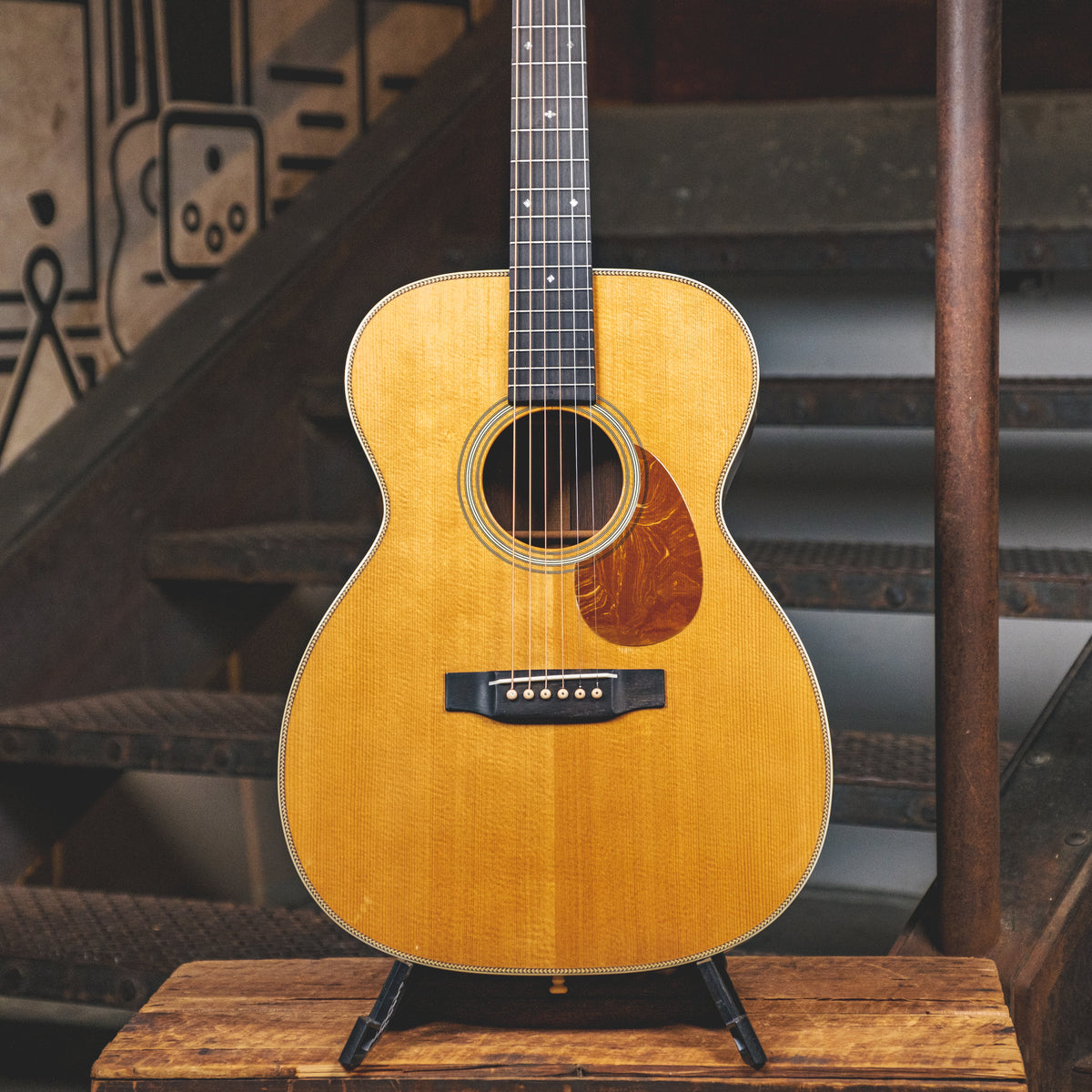 Martin 1987 OM-28 Custom Brazilian Rosewood With OHSC - Used