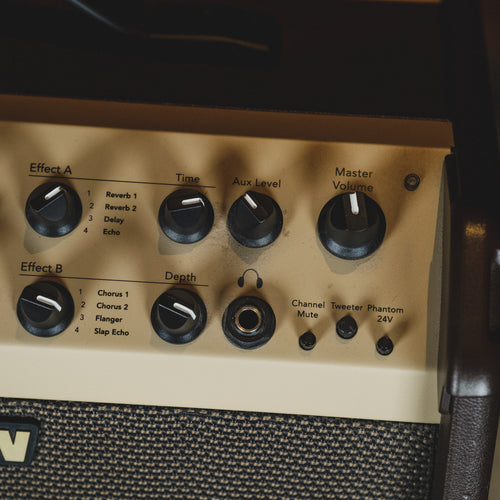 Fishman 2014 Artist Loudbox With Amplifier Stand - Used