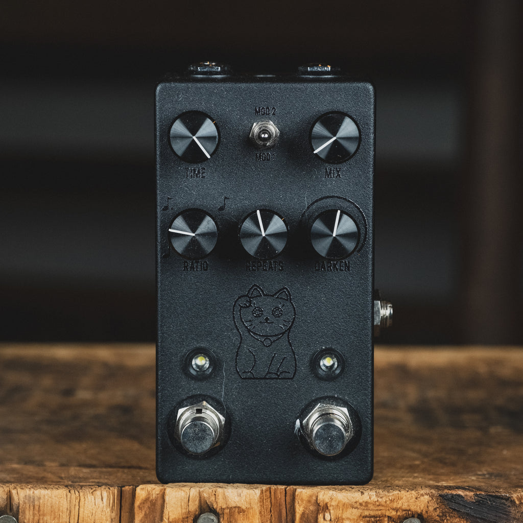 JHS Lucky Cat Delay With Box