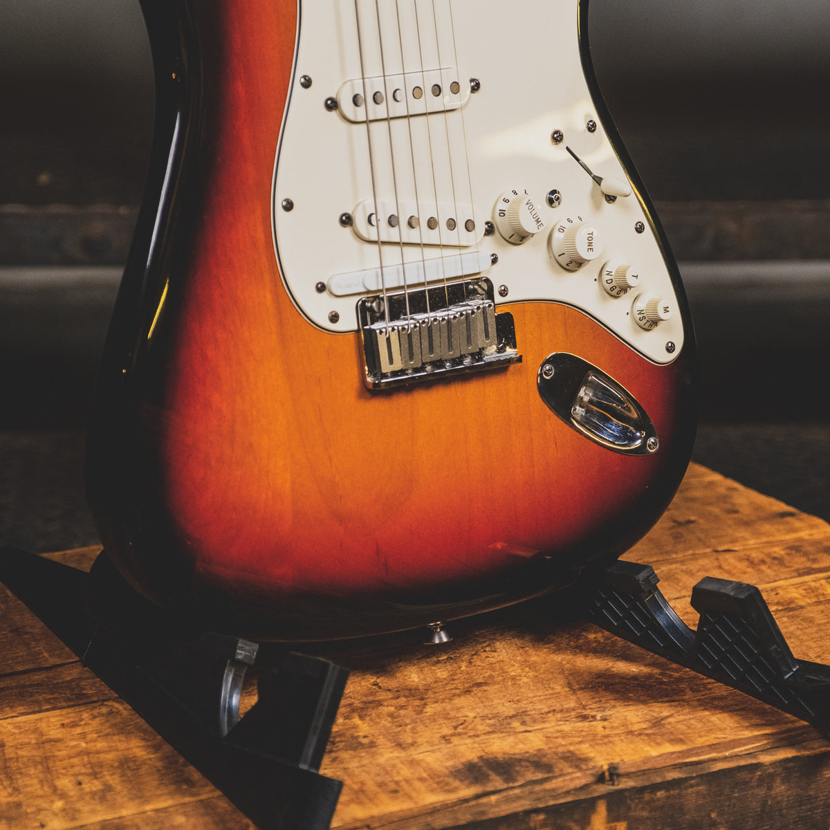 Fender 2007 American Series VG Stratocaster Sunburst With Hard Case - Used