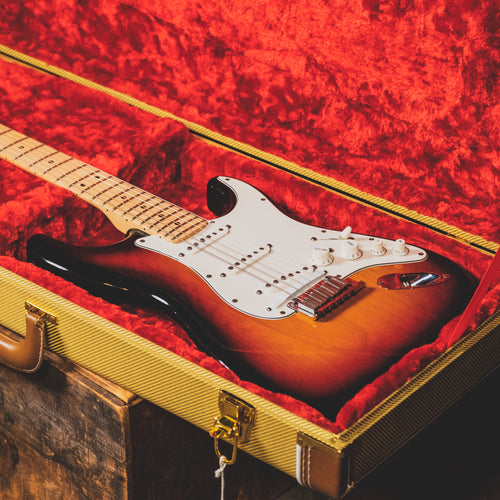 Fender 2007 American Series VG Stratocaster Sunburst With Hard Case - Used