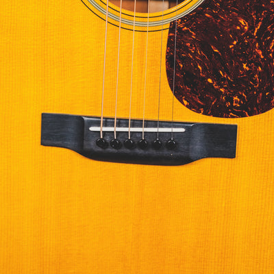 Martin 2018 D-18E With OHSC - Used