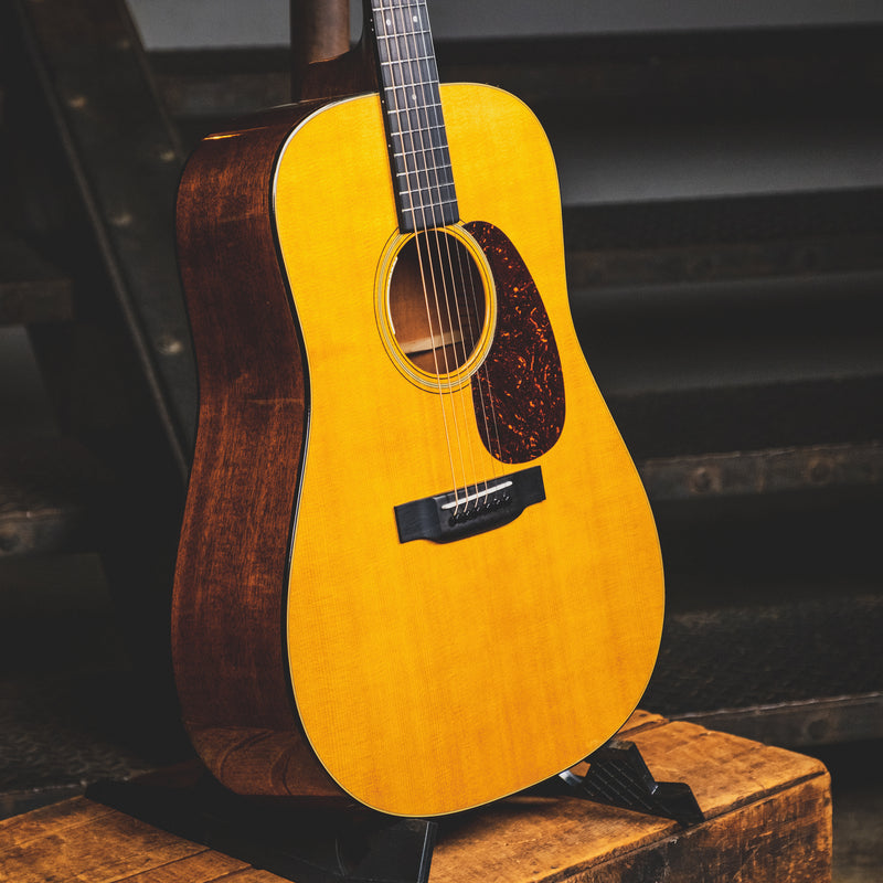 Martin 2018 D-18E With OHSC - Used