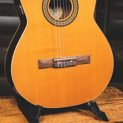 La Patrie QIT Acoustic Electric Nylon Natural With OHSC - Used