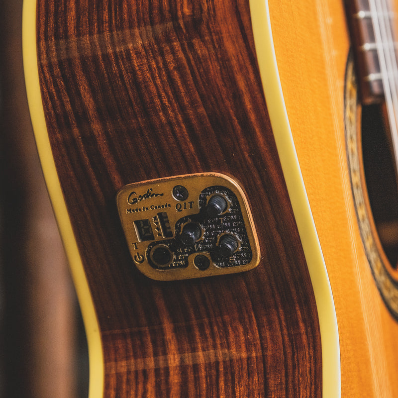 La Patrie QIT Acoustic Electric Nylon Natural With OHSC - Used