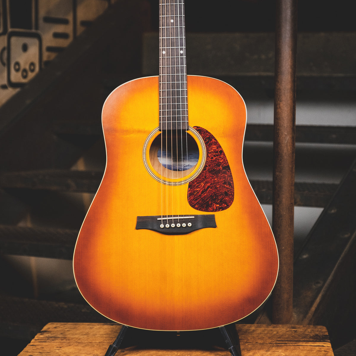 Seagull Entourage Rustic Burst With Martin Gig Bag - Used