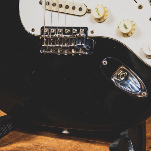 Fender 1974 Stratocaster Electric Guitar, Black With OHSC - Used